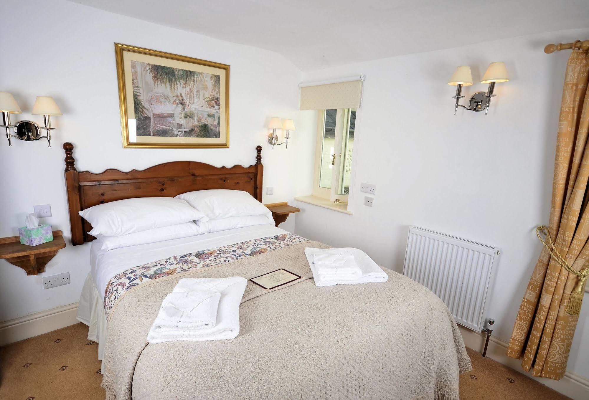The Abbey Hotel & Apartments Bury St. Edmunds Esterno foto